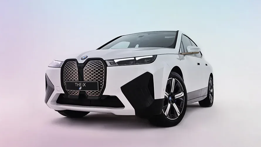 BMW iX